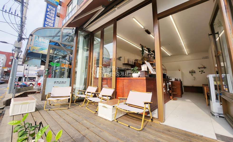 서울 강남구 역삼동 사진 有 l 개인카페 l 소액창업 l 권리저렴 l 1층 8P 월세 매물번호 11458 사진 7