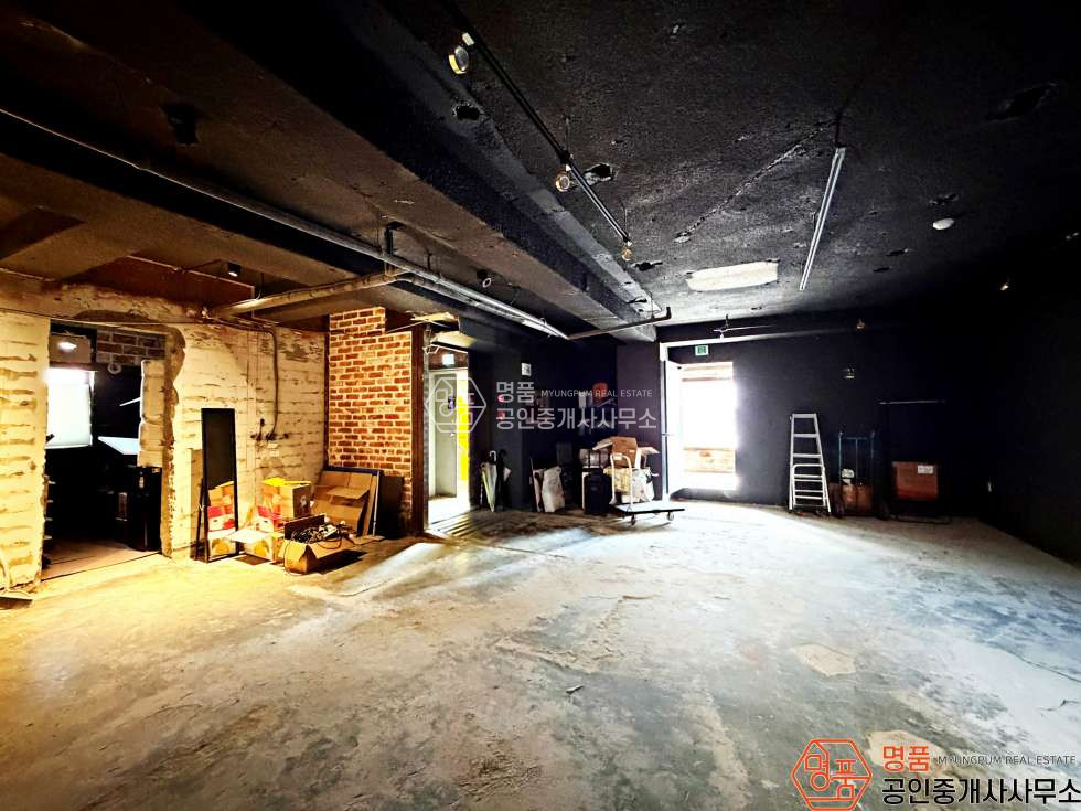 서울 강남구 논현동 53P 상가 l 논현역 l 메인먹자상권 l 무권리상가 l 옥상연결 월세 매물번호 10279 사진 7