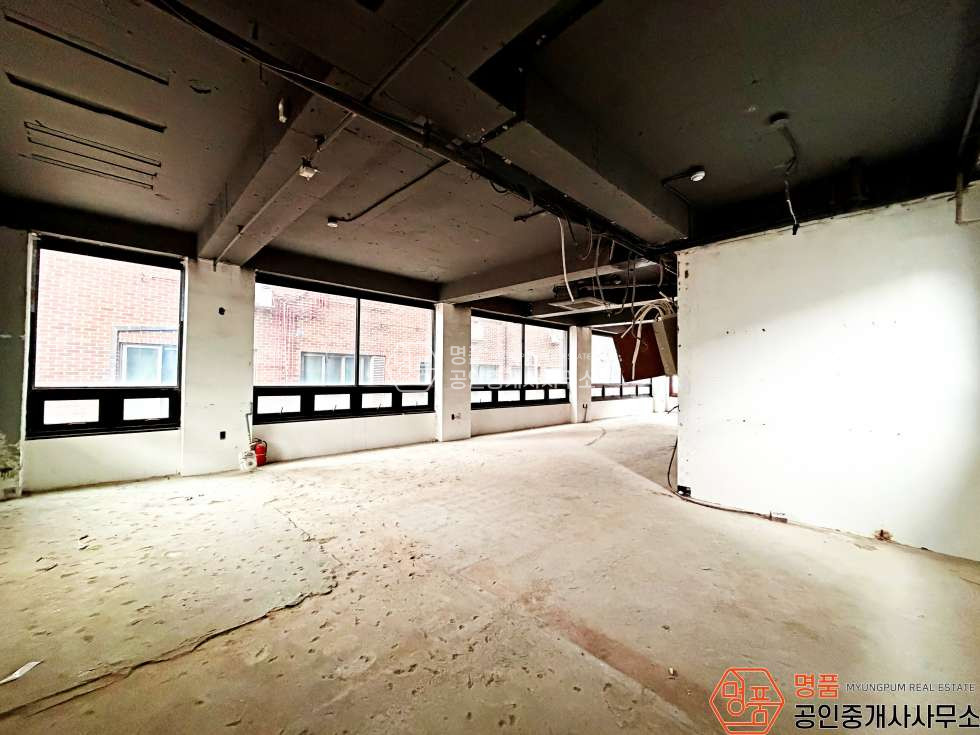 서울 강남구 논현동 30P 상가 I 논현메인 I 신논현역세 I 단독사용 I 무권리 월세 매물번호 10296 사진 6
