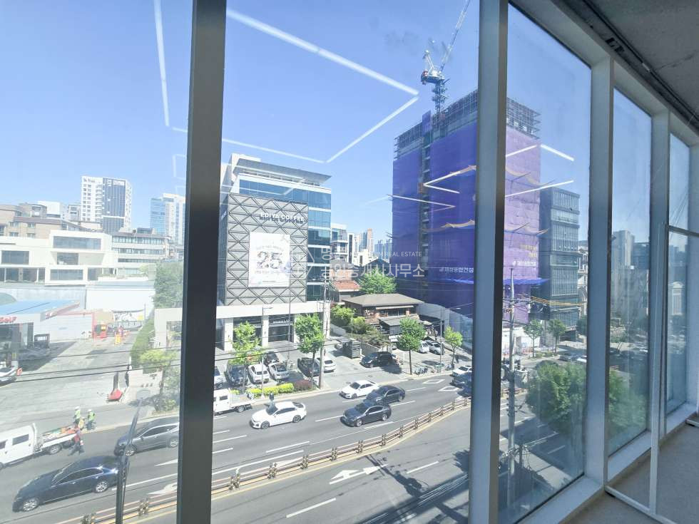 서울 강남구 논현동 학동역 5분 거리 쇼핑몰, 스튜디오 추천 매물 월세 매물번호 10322 사진 2