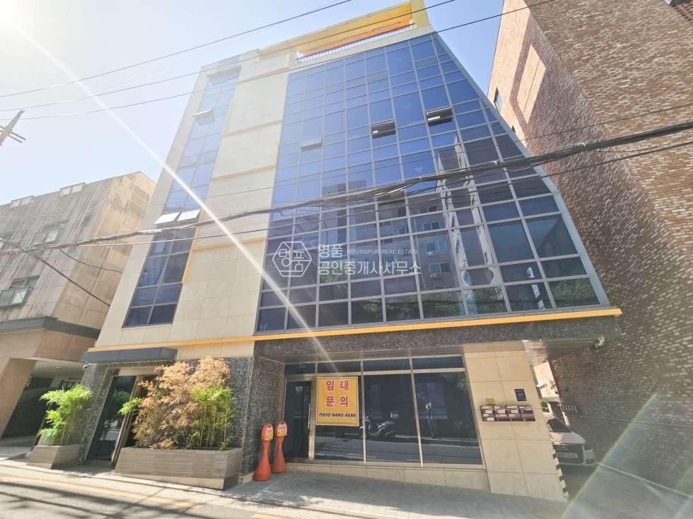 서울 강남구 논현동 논현초 인근 신축 컨디션 사무실 깔끔합니다 월세 매물번호 10324 사진 1