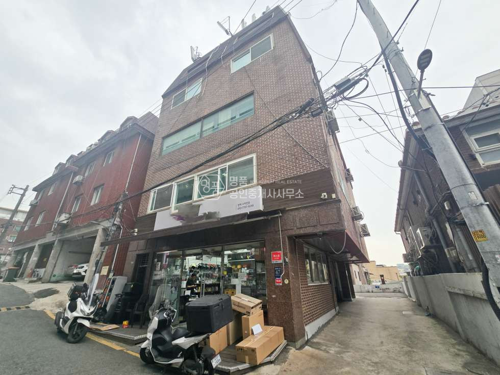 서울 강남구 논현동 신논현역 5분 거리 초가성비 넓은 매물입니다 월세 매물번호 10334 사진 1
