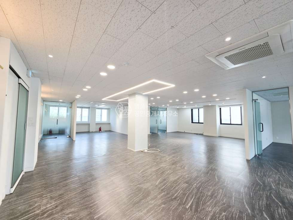 서울 강남구 논현동 논현역 역세권 대로변 넓은 사무실 룸 5개 월세 매물번호 10351 사진 18