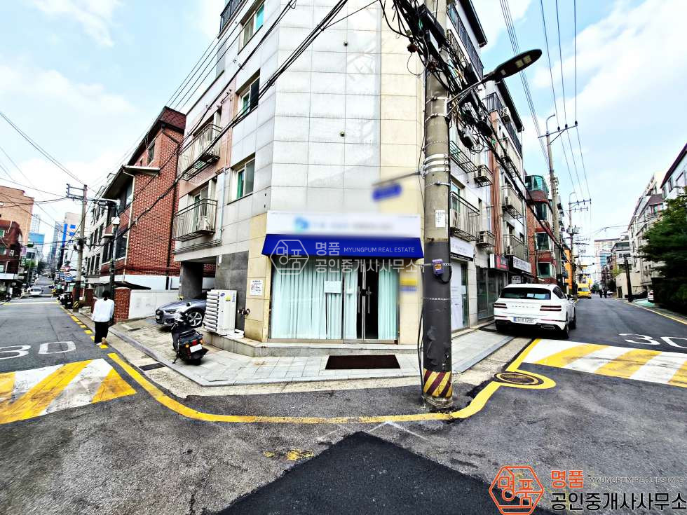 서울 강남구 역삼동 주건축물제1동 사진有 I 역삼동 I 통유리 I 무권리 I 가성비상가 월세 매물번호 10447 사진 1