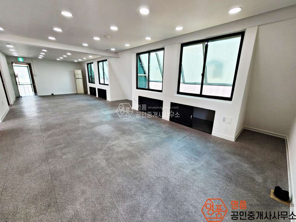 서울 강남구 역삼동 언주역인근 I 세련된 인테리어 I 오피스 추천 I 진행임박 월세 매물번호 10477 사진 5