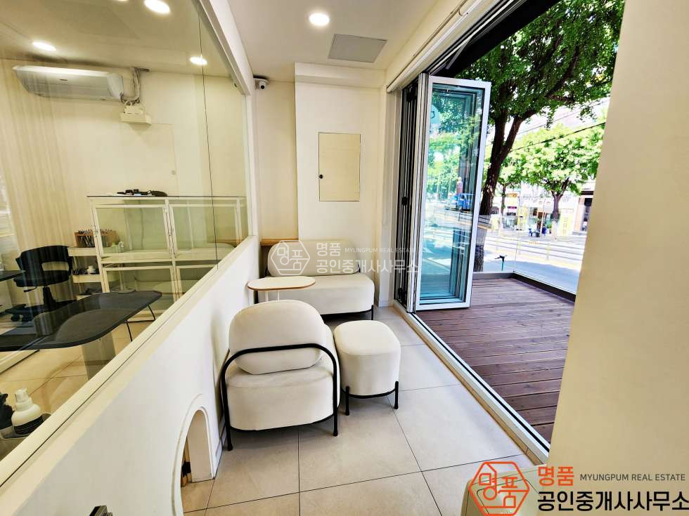 서울 서초구 잠원동 신사역세권 I 노출좋은 I 1층매장 I 진행임박 월세 매물번호 10481 사진 4