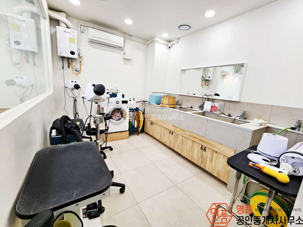 서울 서초구 잠원동 신사역세권 I 노출좋은 I 1층매장 I 진행임박 월세 매물번호 10481 사진 8