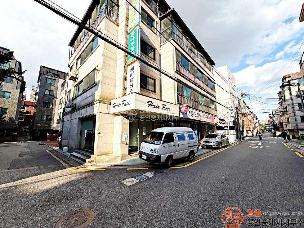 서울 강남구 역삼동 사진 有 I 10P 상가 I 역삼역 I 무권리 I 코너1층 월세 매물번호 10513 사진 1