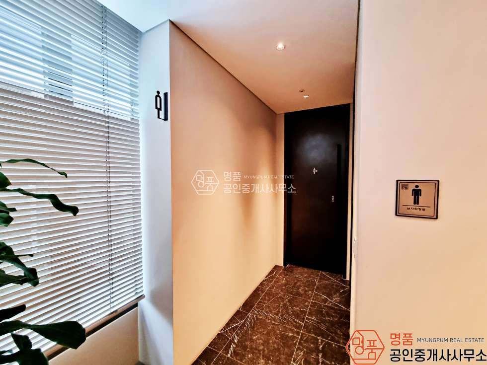 서울 강남구 역삼동 65P 병의원 I 강남역1번출구 I S급내외관 I 대형빌딩 월세 매물번호 10003 사진 3