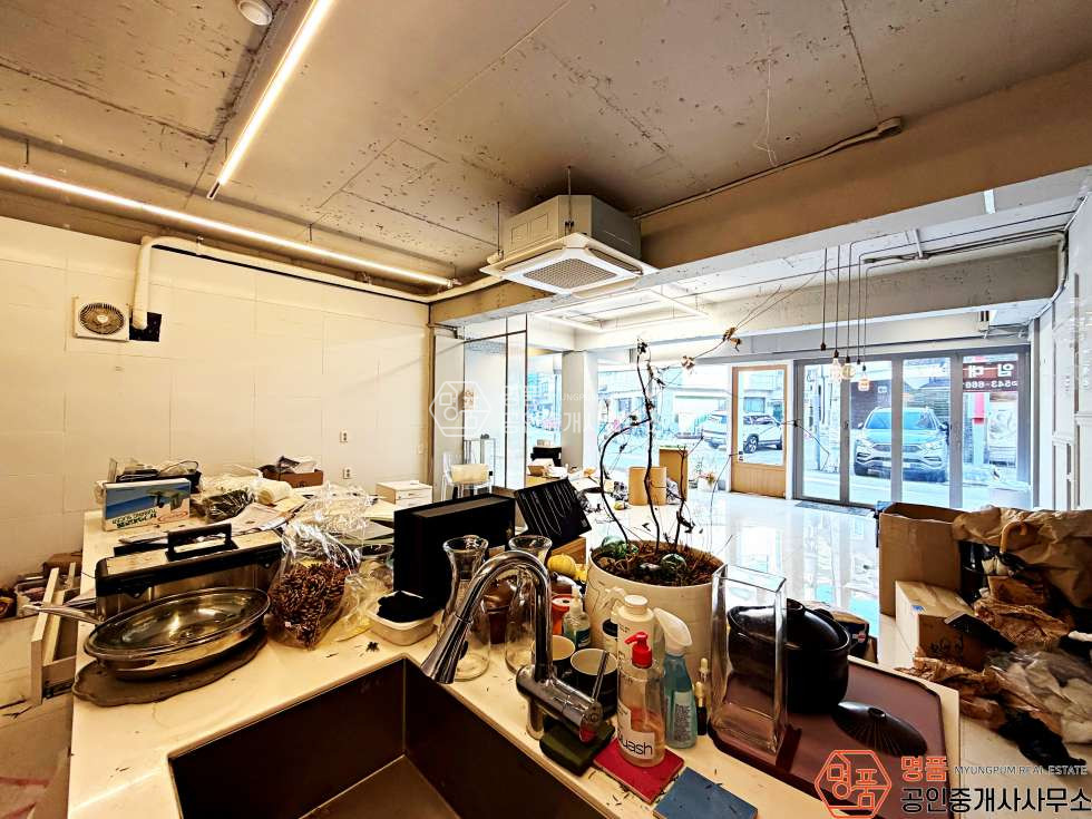 서울 강남구 신사동 사진有 I 29P 상가 I 채광우수 I 내부깔끔 I 노출최상1층 월세 매물번호 10638 사진 5