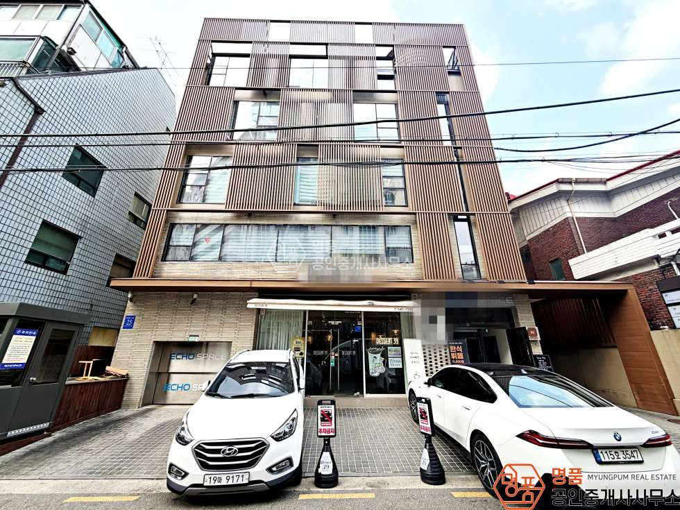 서울 강남구 논현동 65P상가 I 신사역세 I 전면노출 I 1층상가 월세 매물번호 10672 사진 1