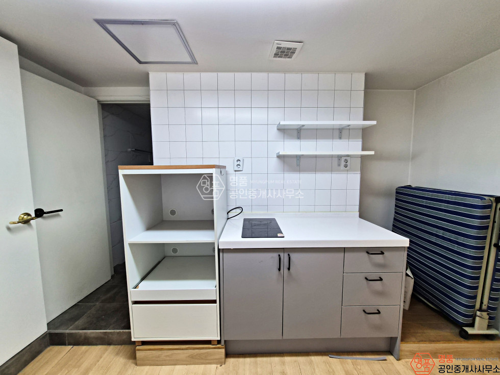 서울 강남구 논현동 24P I 무권리 I 코너자리 I 공원뷰 I 가성비 월세 매물번호 10991 사진 5
