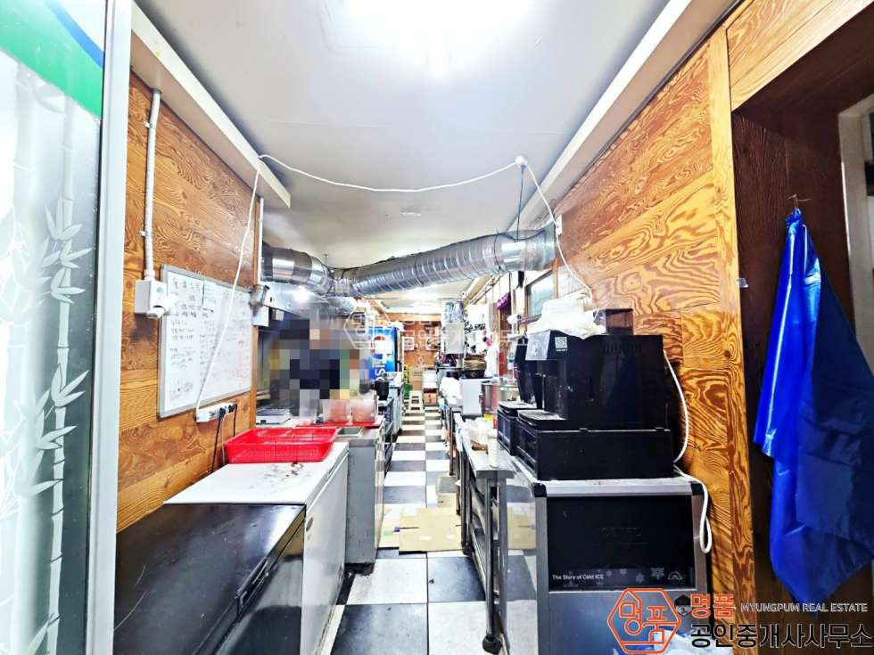 서울 강남구 논현동 10P 배달전문점 I 논현메인 I 외관2층 I 가성비상가 월세 매물번호 10064 사진 3
