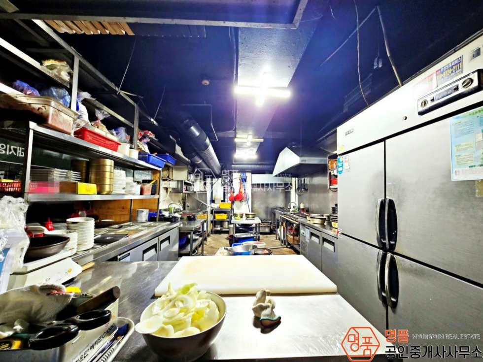 서울 강남구 논현동 50P 음식점 I 신논현역세 I 메인상권1층 I 가성비상가 월세 매물번호 10134 사진 5