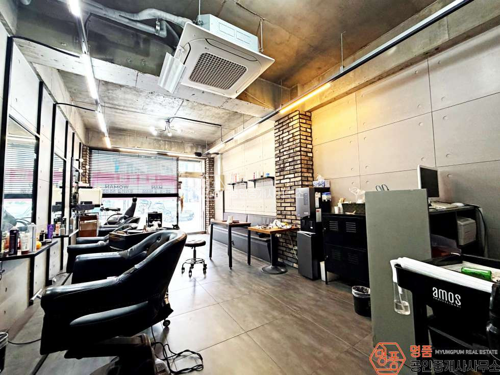 서울 서초구 반포동 14P 뷰티샵 I 신논현역 I 코너건물 I 1층노출최상 월세 매물번호 10508 사진 3