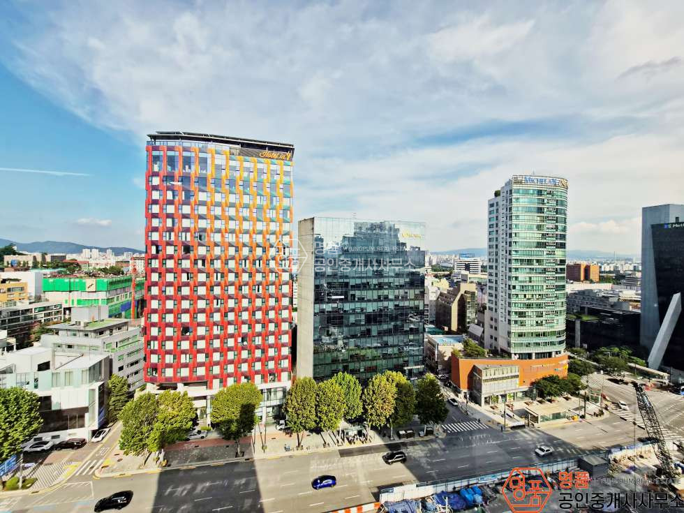 서울 강남구 삼성동 40P 사무실 I 봉은사 I 영동대로변 I 통유리외관 I 내부깔끔 월세 매물번호 10526 사진 11