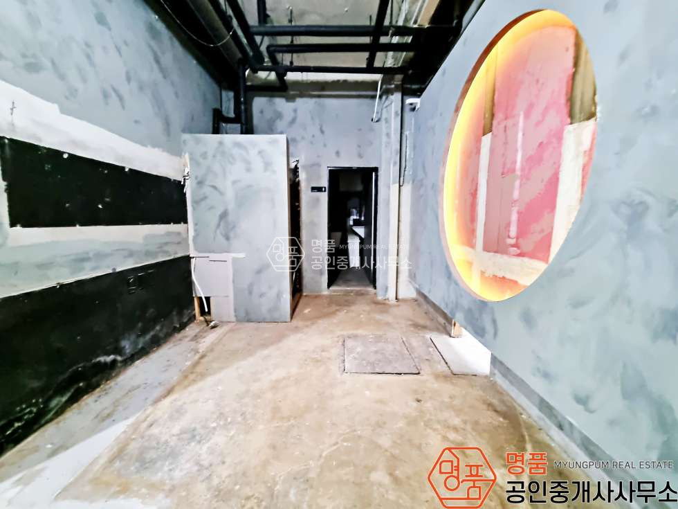 서울 강남구 신사동 50P 지하상가 I 압구정로데오 I 메인먹자상권 I 무권리상가 월세 매물번호 10540 사진 8