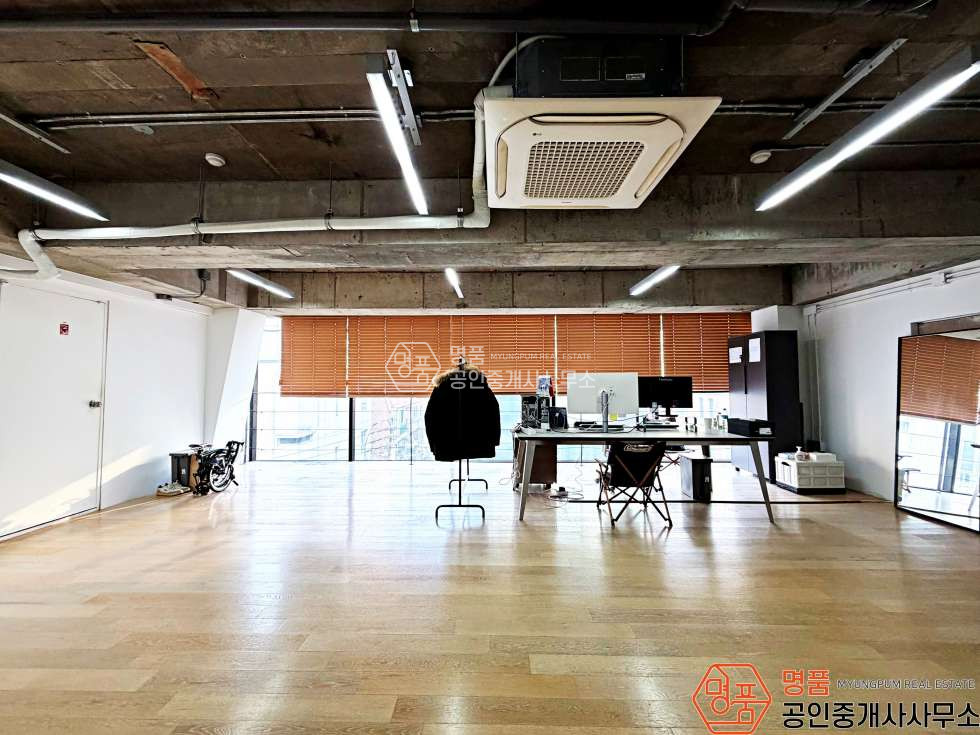 서울 강남구 논현동 25P 사무실 I 학동역세 I 노출천장 I 통창채광 I 가성비사무실 월세 매물번호 10589 사진 3