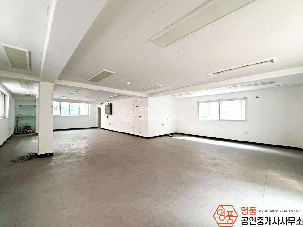 서울 강남구 역삼동 16P 상가 I 선릉역세 I 음식점가능 I 내부깔끔 월세 매물번호 10685 사진 2