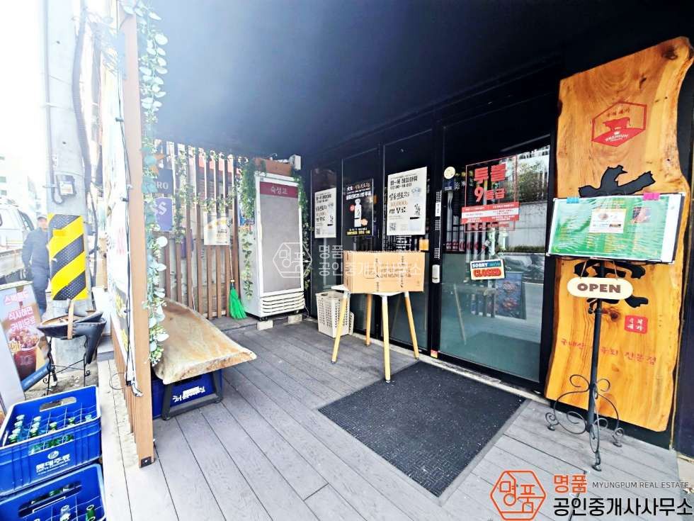 서울 강남구 논현동 주건축물제1동 20P 상가 I 신논현역 I 노출최상 I 유동인구多 I 1층상가 월세 매물번호 10135 사진 2
