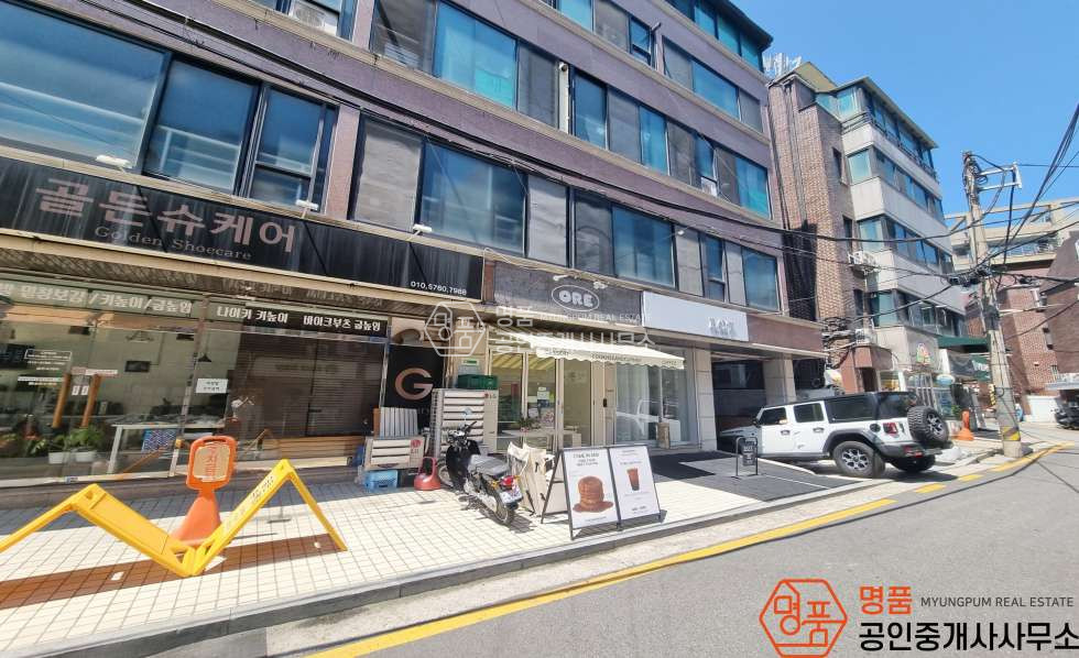 서울 강남구 논현동 10P 상가 l 논현역세 l 전면노출 l 1층상가 l 개인카페 월세 매물번호 10162 사진 8