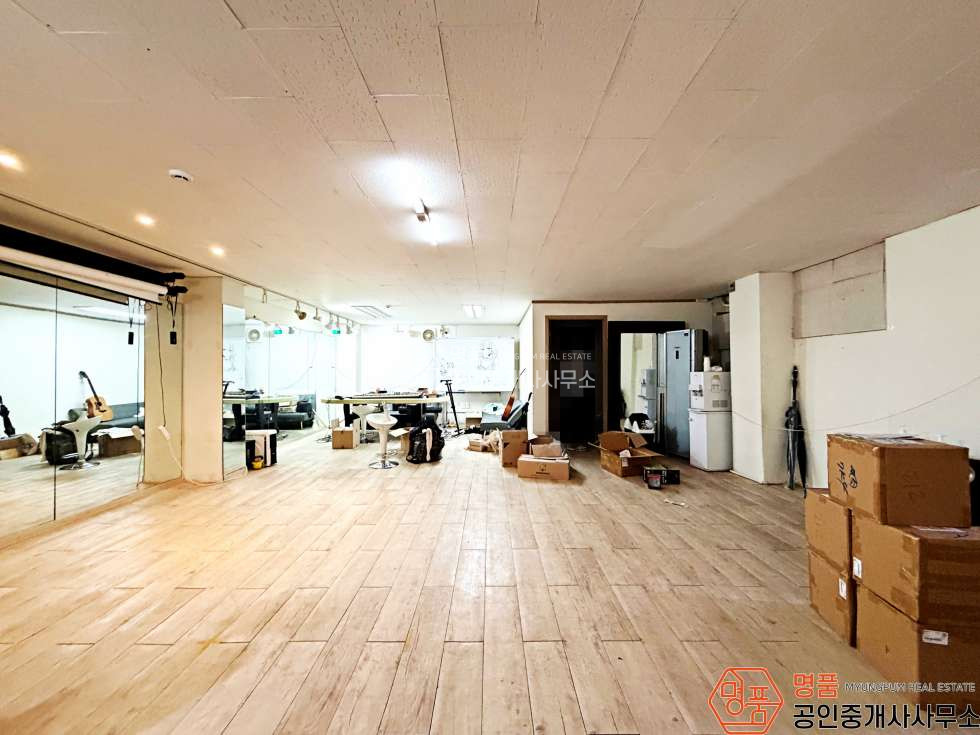 서울 강남구 논현동 26P 상가 I 논현역세 I 내부깔끔 I 갓성비지하상가 월세 매물번호 10217 사진 1