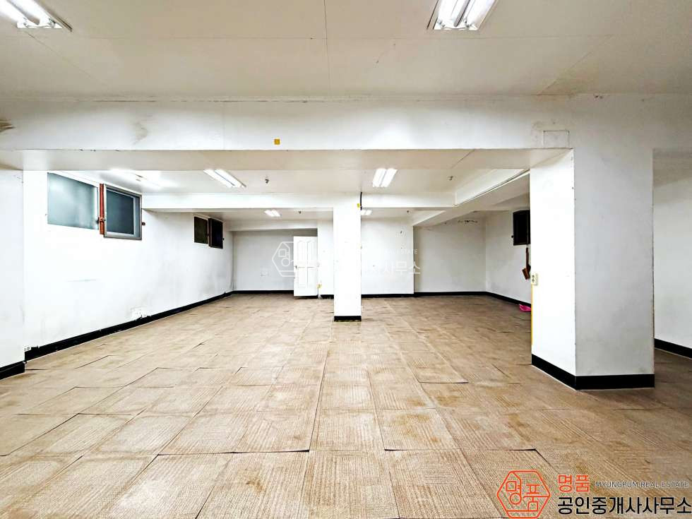 서울 강남구 논현동 25P 상가 I 논현역 I 무권리 I 가성비상가 월세 매물번호 10241 사진 1