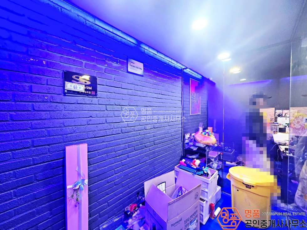 서울 강남구 논현동 주건축물제1동 사진有 I 25P 상가 I 내부깔끔 I 단독계단 I 가성비 I 지하상가 월세 매물번호 10249 사진 6