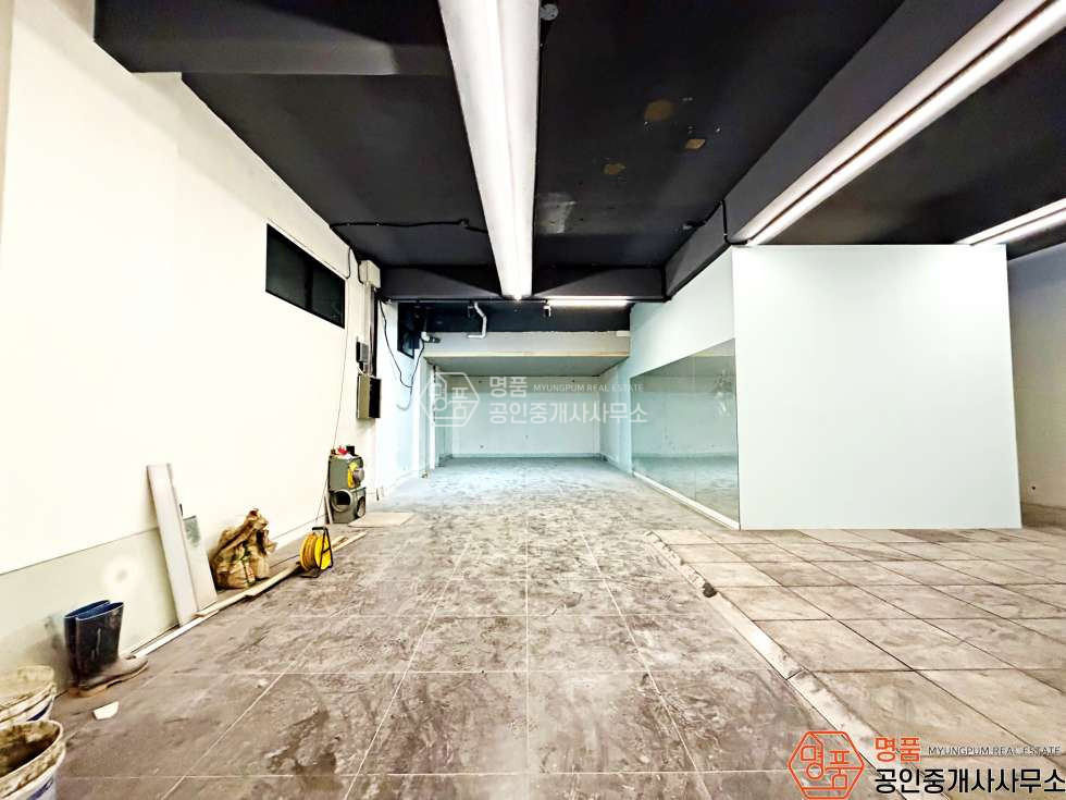 서울 강남구 논현동 37P 상가 I 학동역인근 I 기둥없는 I 무권리 I 지하상가 월세 매물번호 10253 사진 3