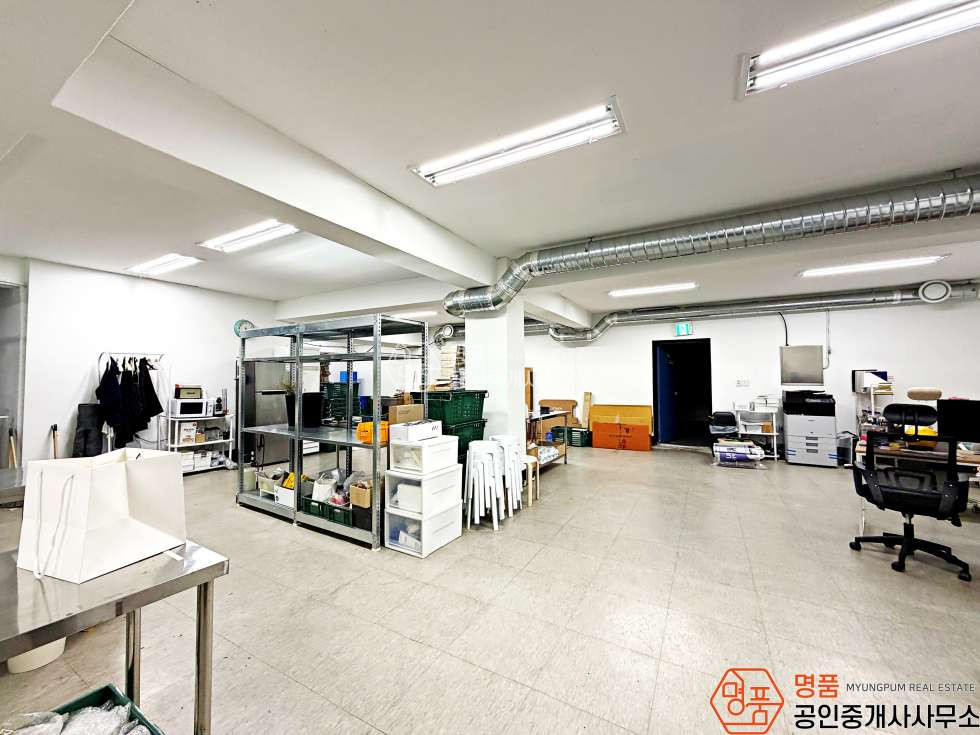 서울 강남구 논현동 36P 지하상가 I 논현초앞 I 단독출입구 I 내부깔끔 l 가성비 월세 매물번호 10264 사진 4
