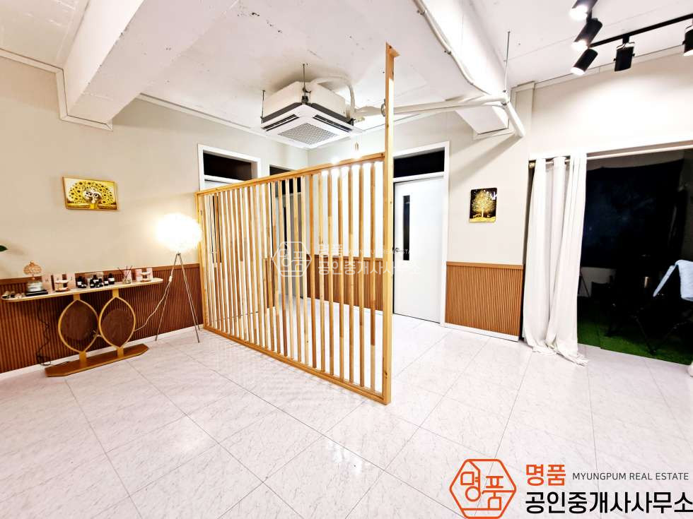 서울 강남구 논현동 37P 뷰티샵 I 논현초 I 대로변상가 I 내부깔끔 월세 매물번호 10342 사진 4