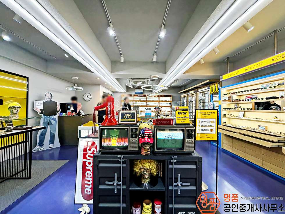 서울 강남구 신사동 25P 상가 I 신사세로수길 I 메인상권 I 노출최상 I 1층상가 월세 매물번호 10388 사진 6