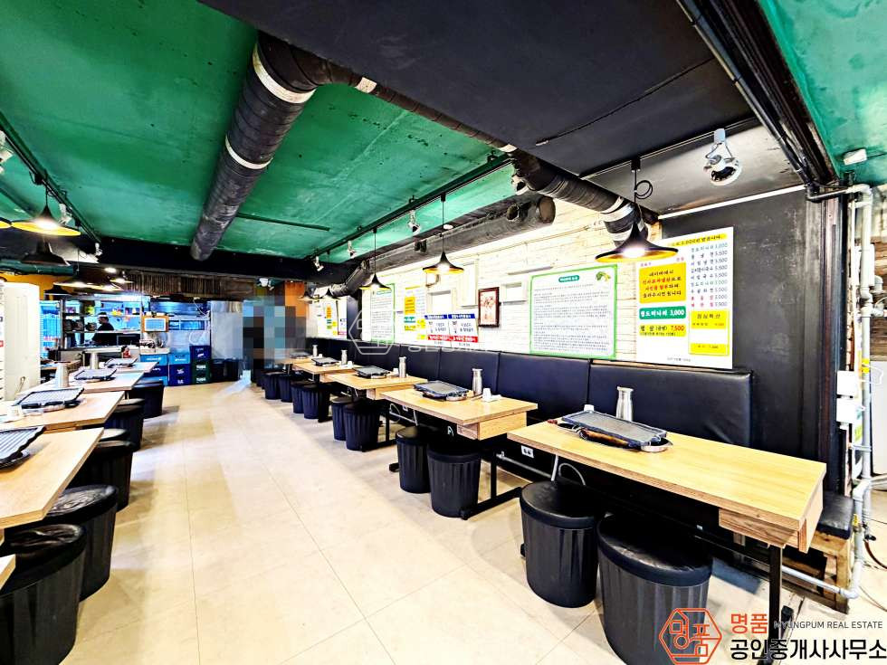 서울 강남구 신사동 45P 고깃집 I 신사역세 I 가로수길 I 노출최상1층 월세 매물번호 10620 사진 3