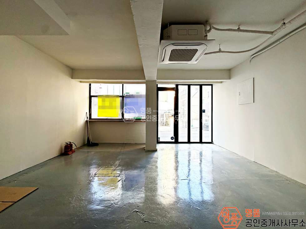 서울 강남구 신사동 23P 상가 I 가로수길인근 I 다용도점포 I 높은층고 I 연층임대 월세 매물번호 10657 사진 2