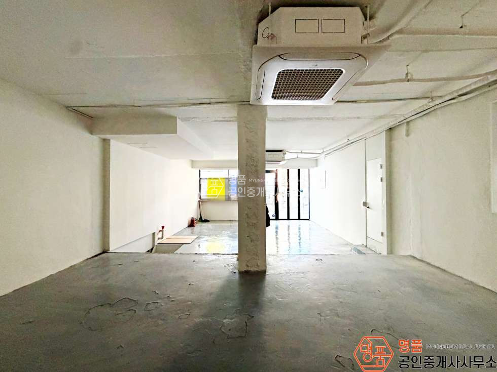 서울 강남구 신사동 23P 상가 I 가로수길인근 I 다용도점포 I 높은층고 I 연층임대 월세 매물번호 10657 사진 8