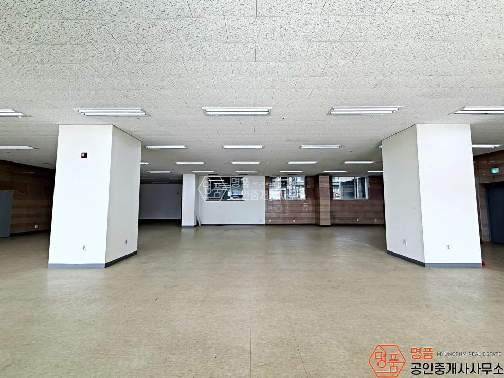 서울 강남구 논현동 112P 대형평수 I 신논현초역세 I 대로변 I 1층상가 월세 매물번호 10677 사진 6