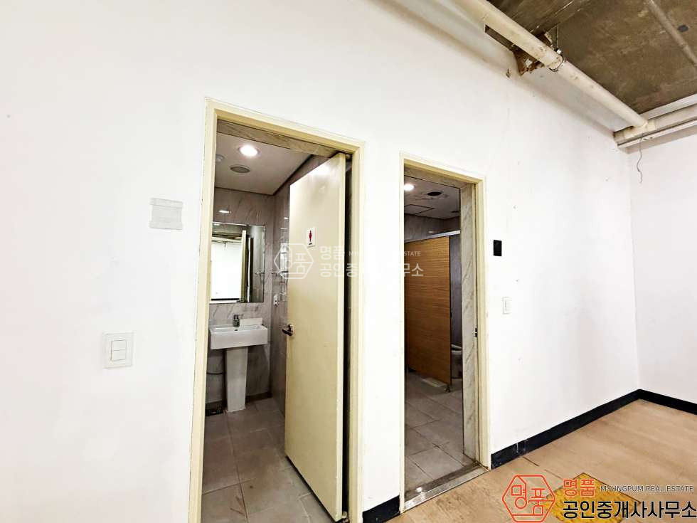 서울 강남구 역삼동 54P 지하상가 I 신논현역세 I 국기원인근 I 지정주차2대 I 썬큰구조 월세 매물번호 10710 사진 9