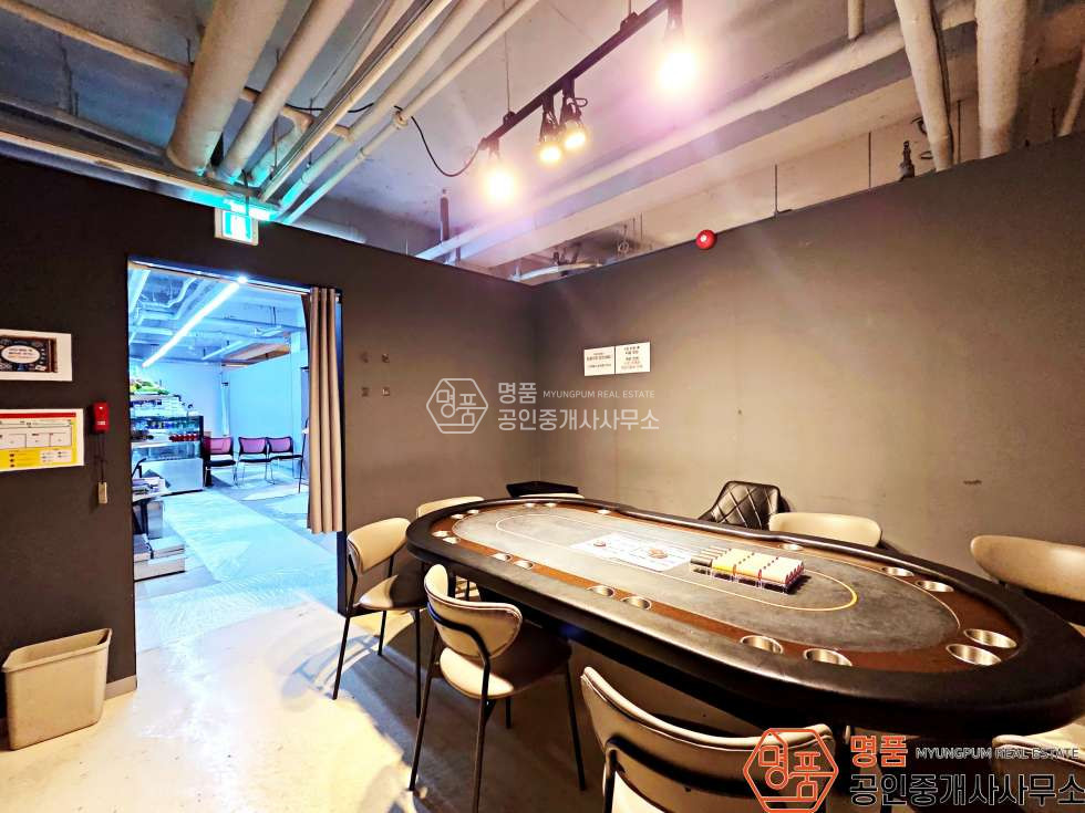 서울 강남구 논현동 사진有 I 41P 지하상가 I 논현역세 I 내부깔끔 I 단독출입구 월세 매물번호 10758 사진 6