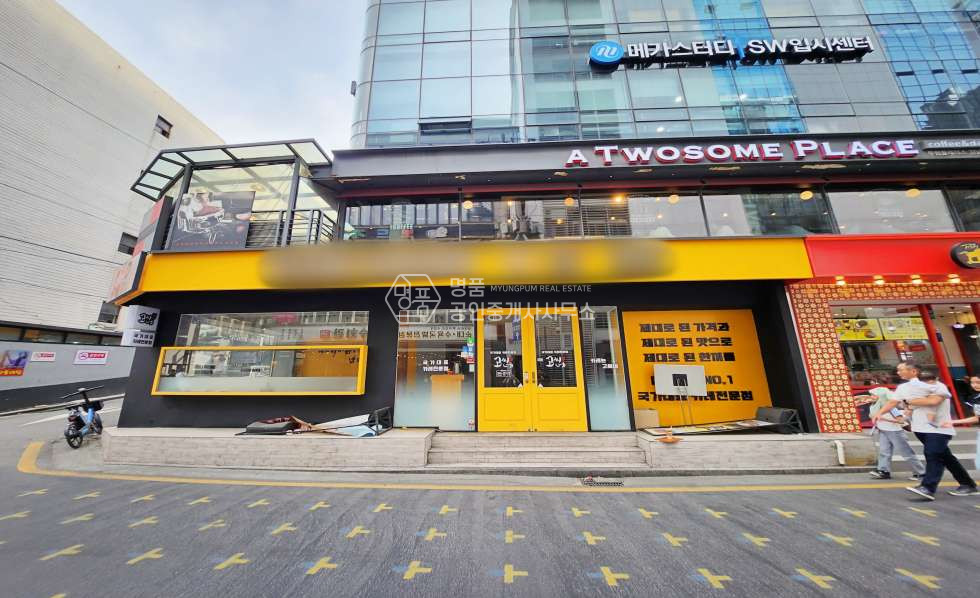 서울 강남구 역삼동 강남역먹자 l S급메인 l 무권리 l 1층 33P 월세 매물번호 10796 사진 1