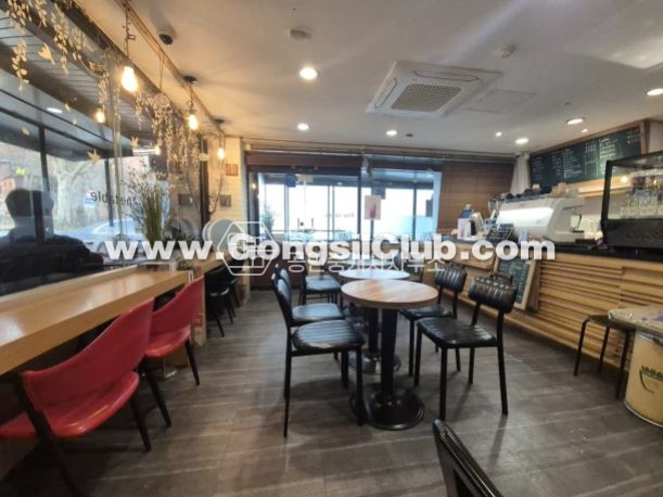 서울 강남구 논현동 13P 카페 I 논현역 도보 1분 I 이면도로 I 초역세권 월세 매물번호 10952 사진 4