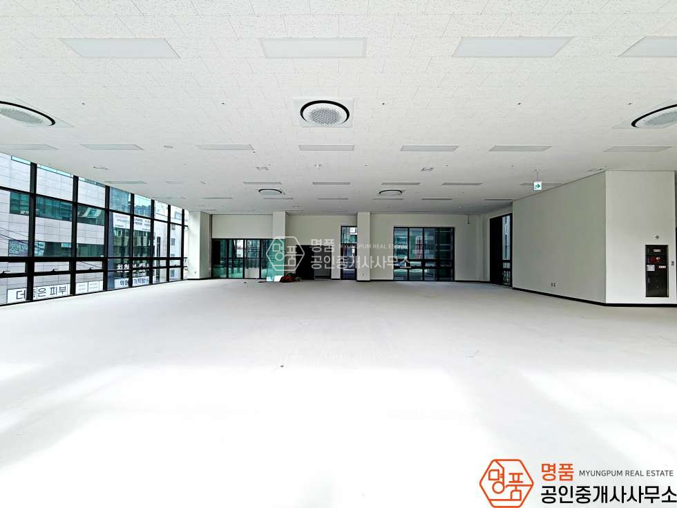 서울 강남구 신사동 97P 병의원 l 신사역 l 초역세 l 대로변 l 병의원빌딩 월세 매물번호 10053 사진 7