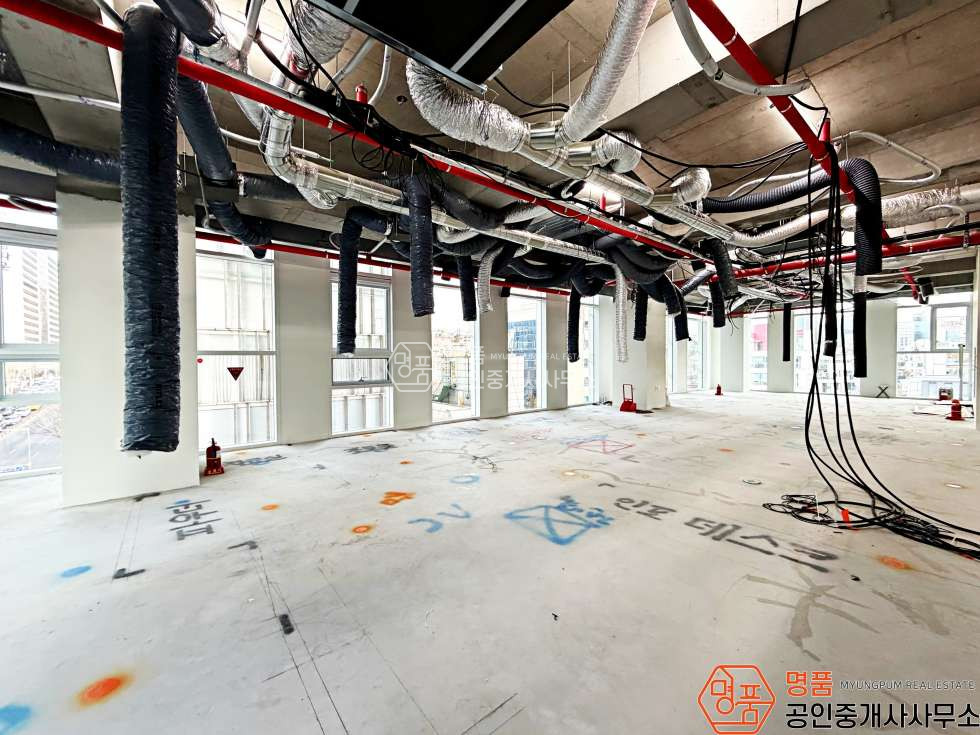서울 강남구 역삼동 RDLTower동 54P 병의원 I 신논현초역세 I 대로변 I 연층가능 I 신축 메디컬빌딩 월세 매물번호 10020 사진 11