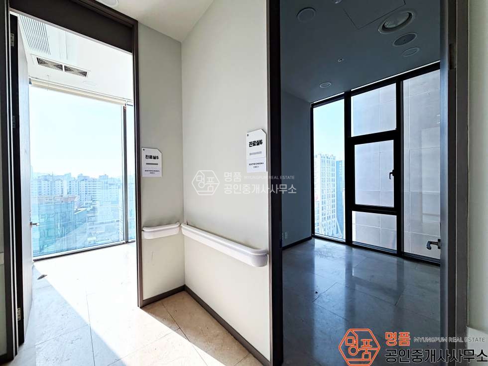 서울 강남구 신사동 90P 도산대로 I 대로변 I 신사역세 I 메디컬빌딩 I 연층임대 월세 매물번호 10050 사진 7