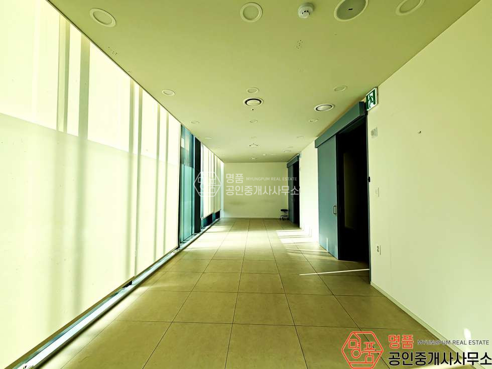 서울 강남구 신사동 90P 도산대로 I 대로변 I 신사역세 I 메디컬빌딩 I 연층임대 월세 매물번호 10050 사진 26
