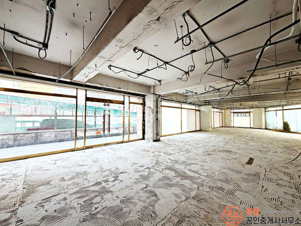 서울 서초구 잠원동 성락빌딩동 120P 병의원 l 신사역세 l 강남대로변 l 접근성최상 l 연층임대 월세 매물번호 10045 사진 3