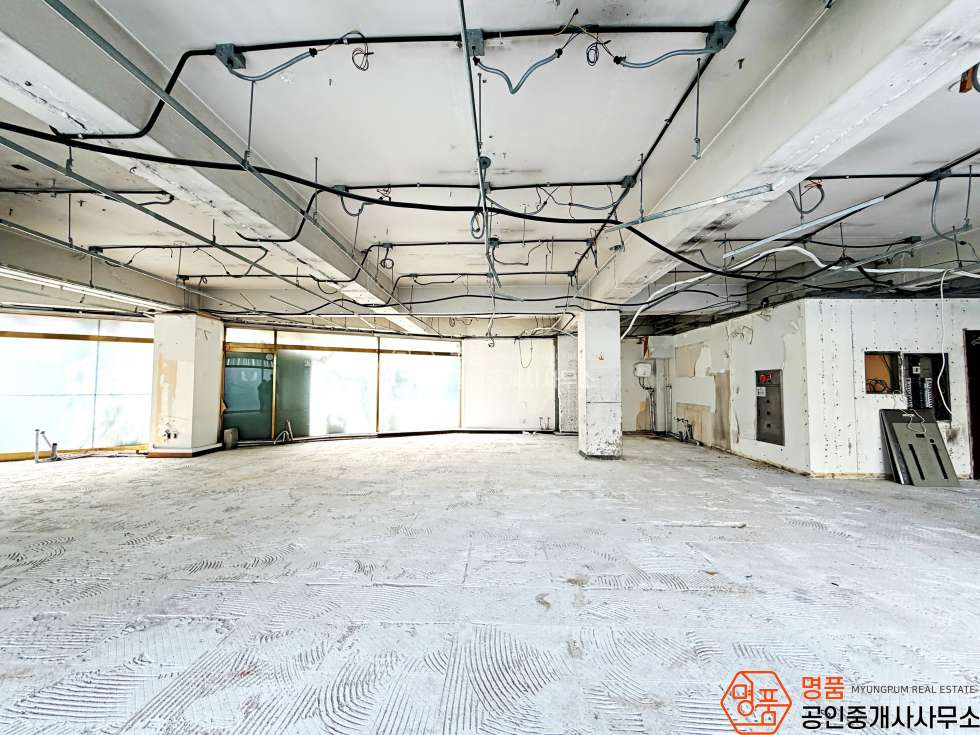 서울 서초구 잠원동 성락빌딩동 120P 병의원 l 신사역세 l 강남대로변 l 접근성최상 l 연층임대 월세 매물번호 10045 사진 5