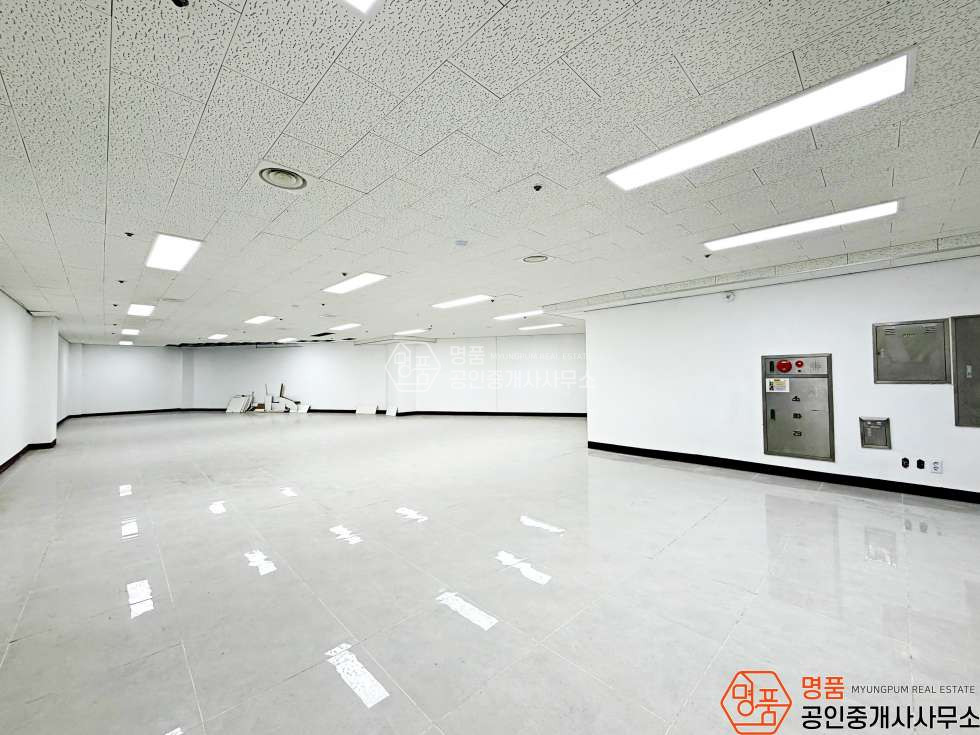 서울 서초구 잠원동 성락빌딩동 120P 병의원 l 신사역세 l 강남대로변 l 접근성최상 l 연층임대 월세 매물번호 10045 사진 13