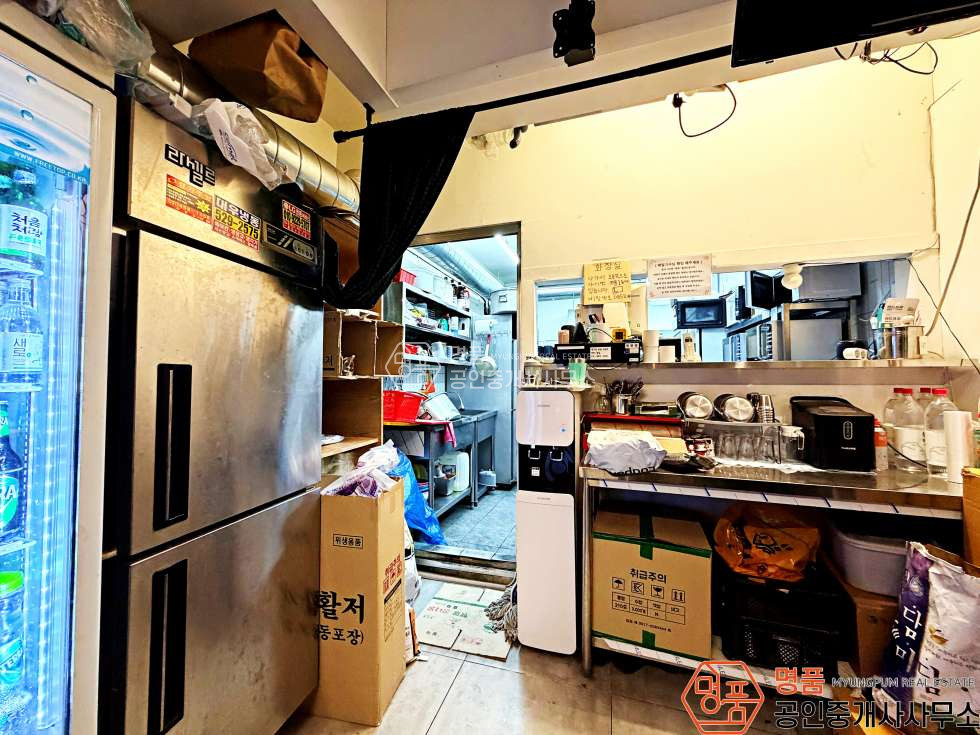 서울 강남구 논현동 9P 상가 I 논현먹자메인 I 야장가능 I 노출최상 I 1층상가 월세 매물번호 10081 사진 5