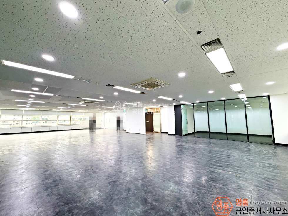 서울 서초구 서초동 96P 병의원 l 강남대로 l 대로변 l 강남초역세 l 접근성최상 월세 매물번호 10099 사진 7
