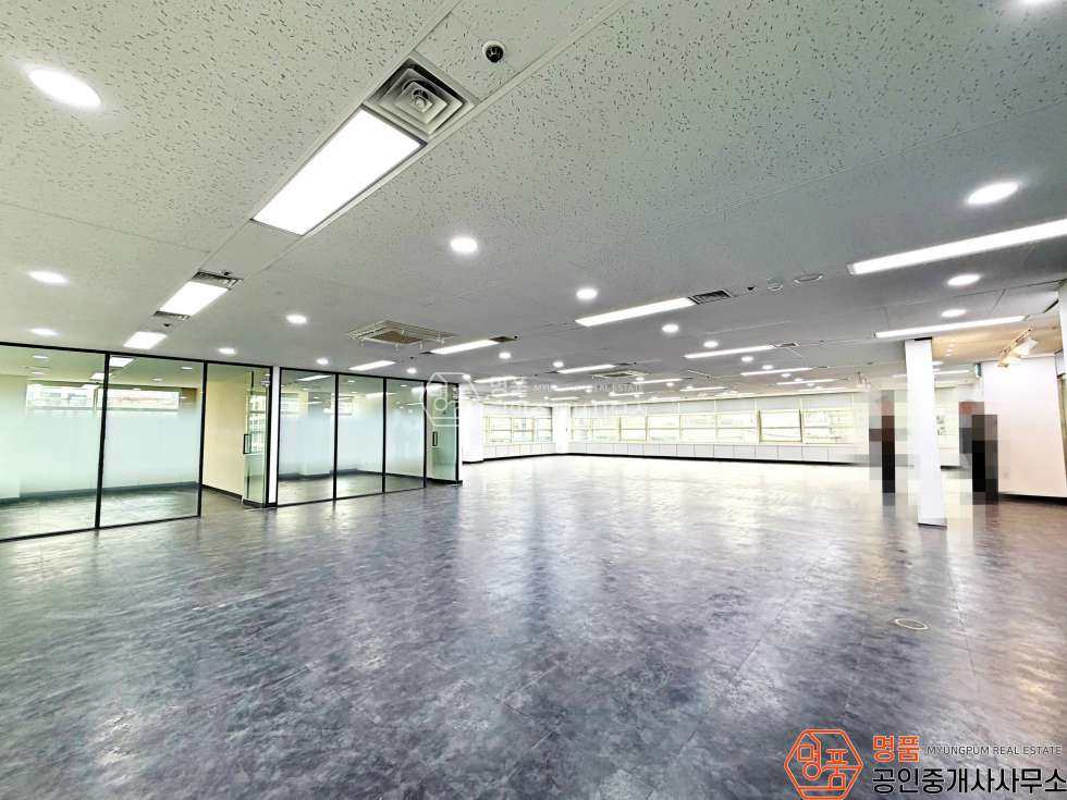 서울 서초구 서초동 96P 병의원 l 강남대로 l 대로변 l 강남초역세 l 접근성최상 월세 매물번호 10099 사진 9
